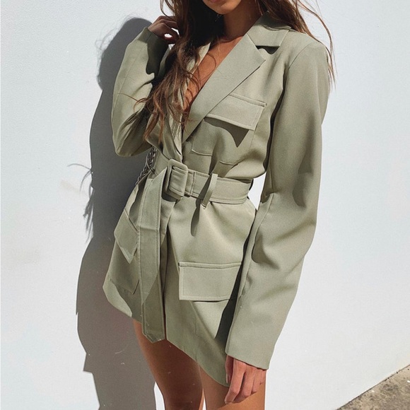 LIONESS Blazer / Dress - Picture 5 of 14